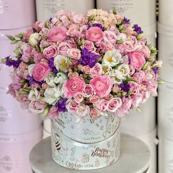 Flower basket gift collection Sangli